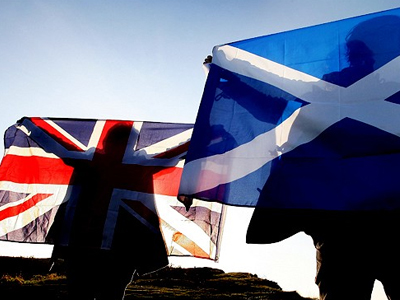 Αύριο αποφασίζουν την τύχη της Σκωτίας